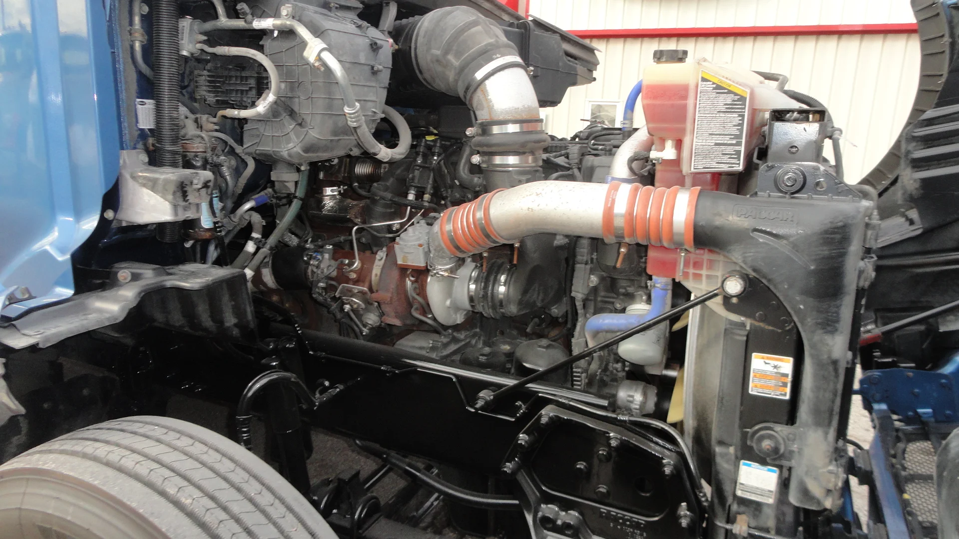 2022 Peterbilt 579 - image 11