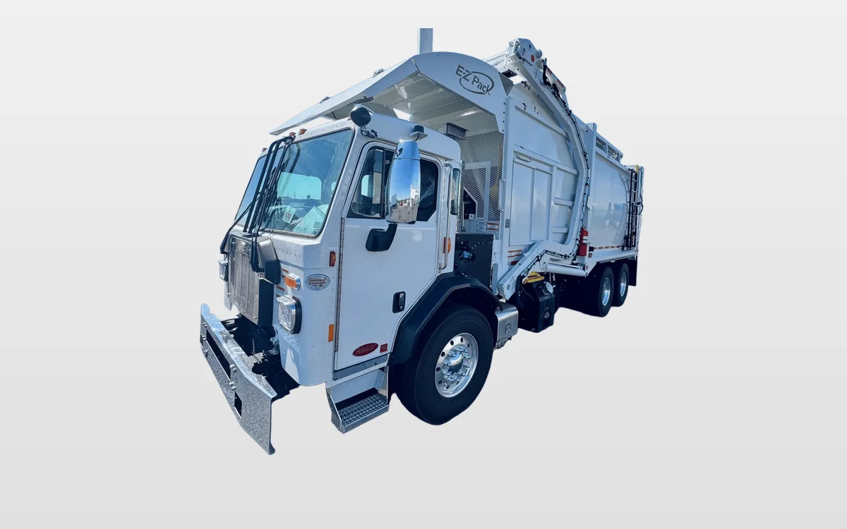 2026 PETERBILT 520 - image 1