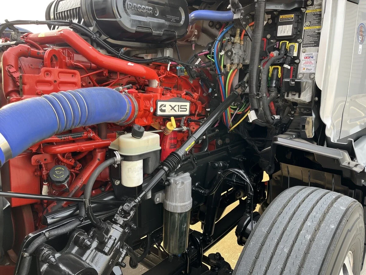 2023 Peterbilt 579 - image 14