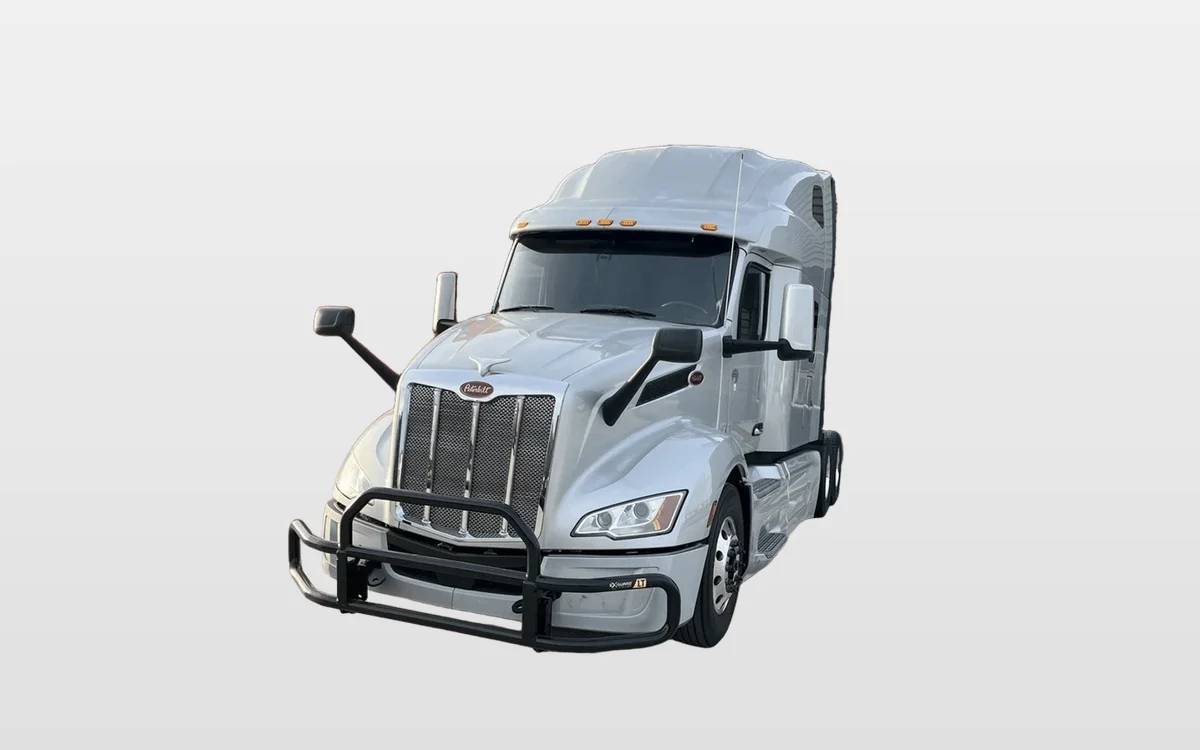 2023 Peterbilt 579 - image 1