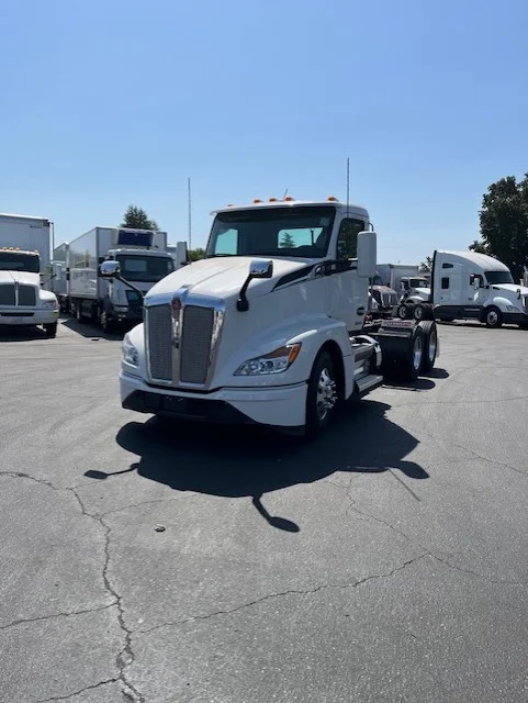 2024 Kenworth T680 in Sacramento, CA