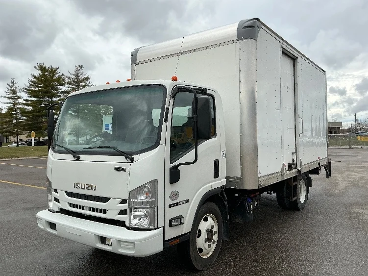 2021 Isuzu NRR - image 3