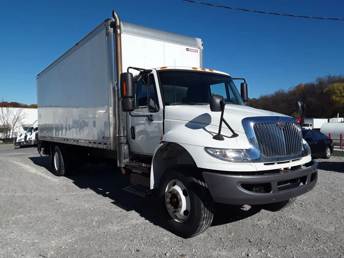 2019 International 4300 - image 3