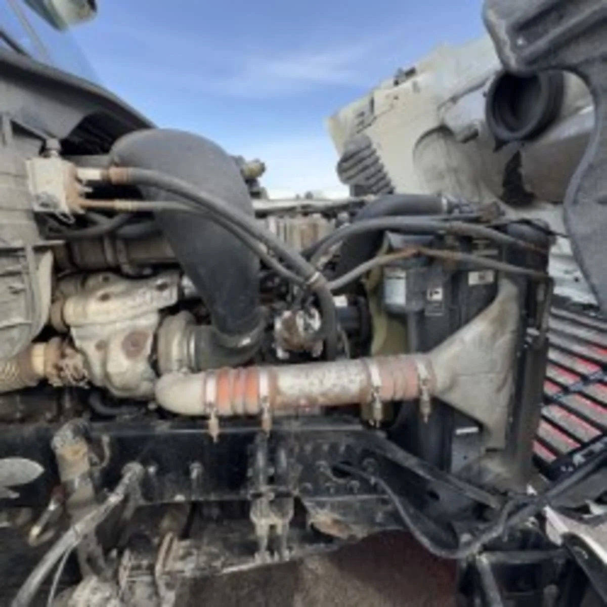 2019 Freightliner Cascadia - image 10