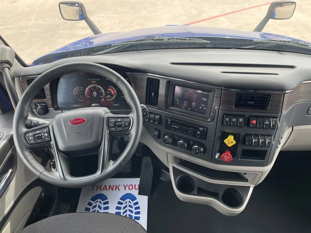 2023 Peterbilt 579 - image 12