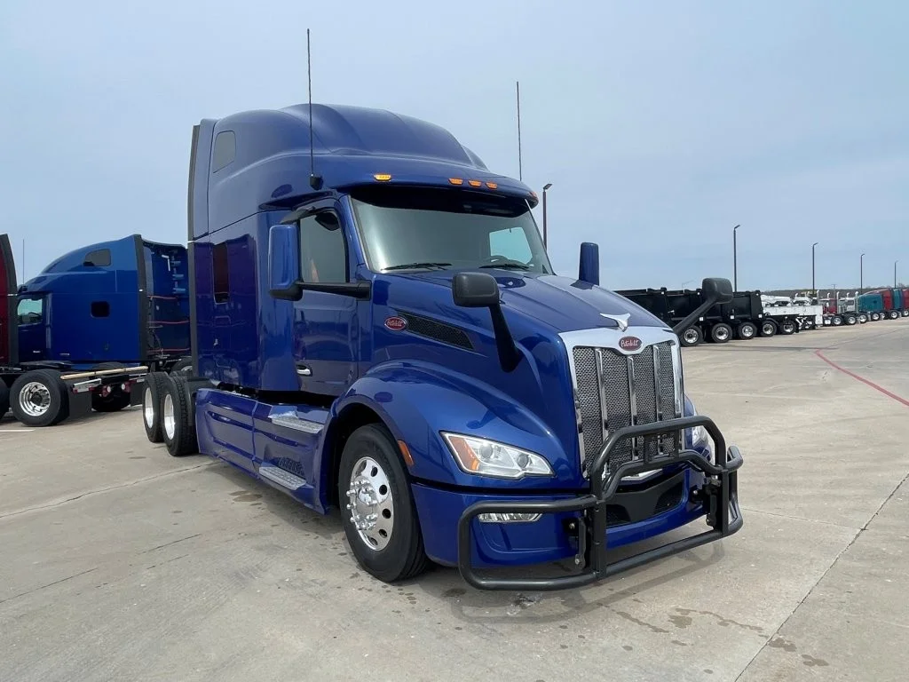 2023 Peterbilt 579 - image 7
