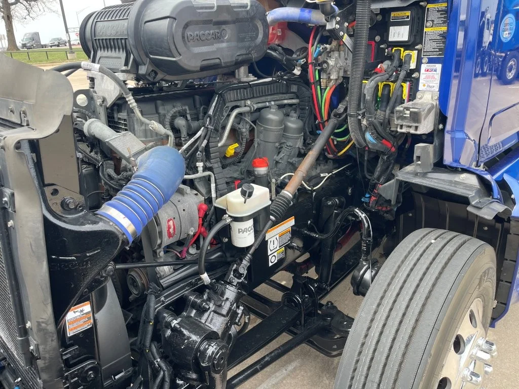 2023 Peterbilt 579 - image 9