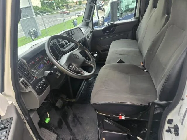 2022 International MV — photo 8