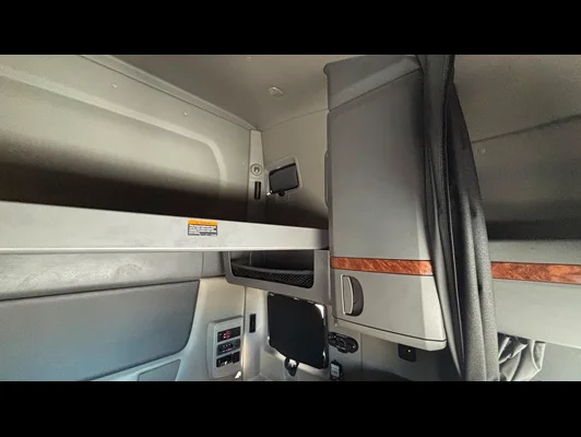 2022 International LT in El Paso, TX — photo 22