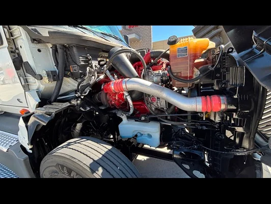 2022 International LT in El Paso, TX — photo 7
