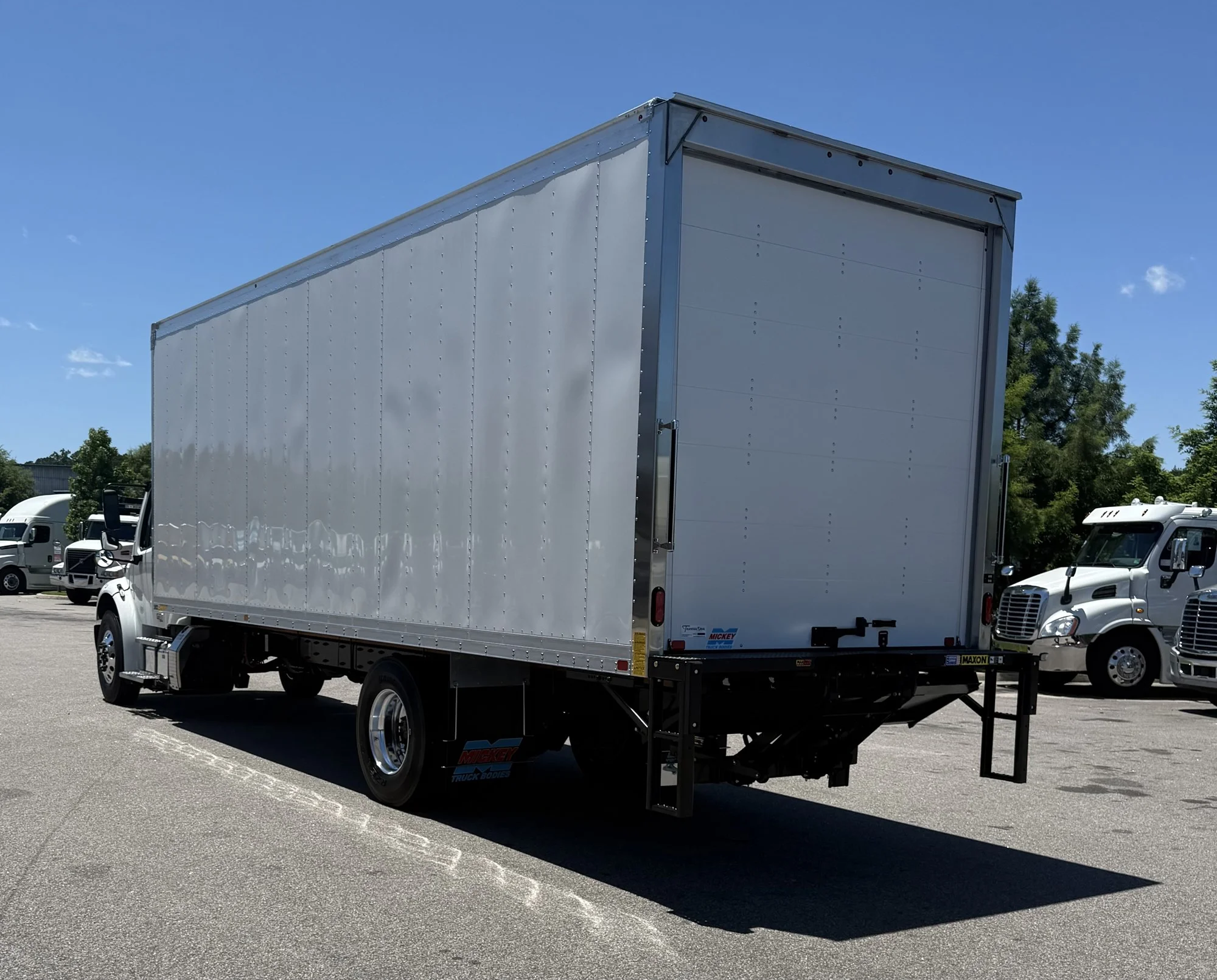 2026 Freightliner M2 106 in Chesapeake, VA — photo 3