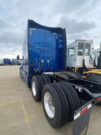 2023 Peterbilt 579 in Location: Lake City, FL — photo 9