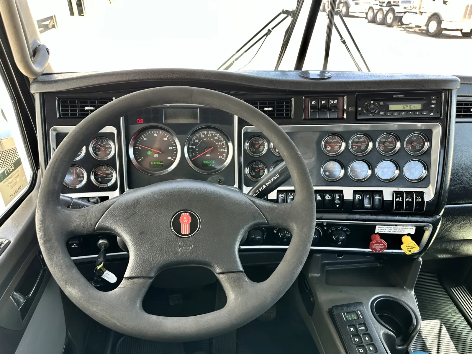 2009 Kenworth T800 in Hutchins, TX — photo 16