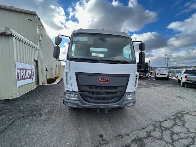 2025 Peterbilt 220EV in Clearfield, PA — photo 8