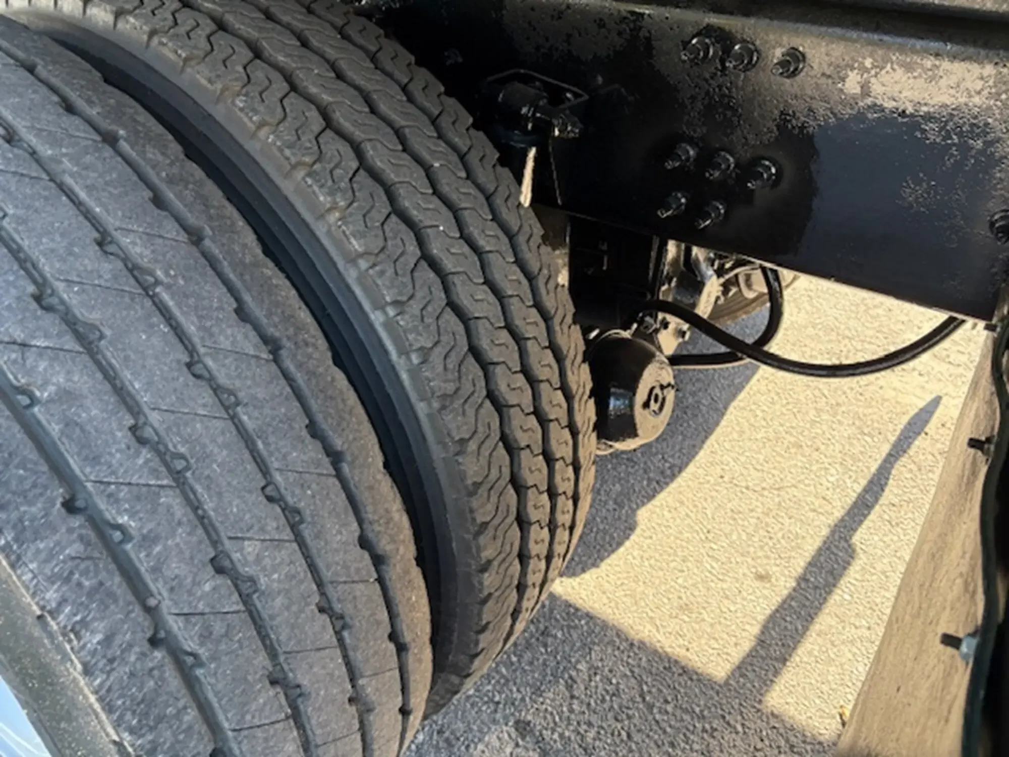 2016 Mack Granite - image 9