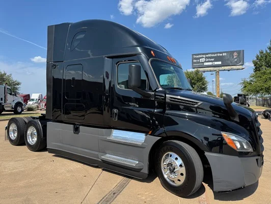 2020 Freightliner Cascadia in Dallas, TX