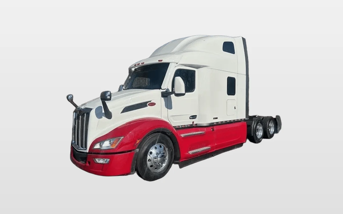 2023 PETERBILT 579 - image 1
