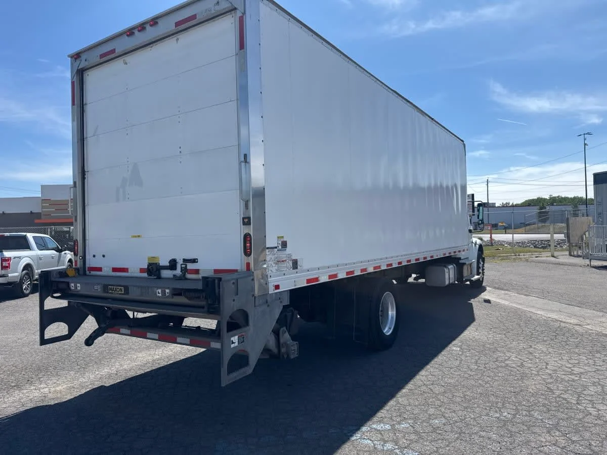 2019 Freightliner M2 106 in Syracuse, NY — photo 4