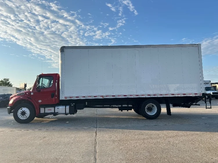2020 Freightliner eM2 in Hammond, LA — photo 4