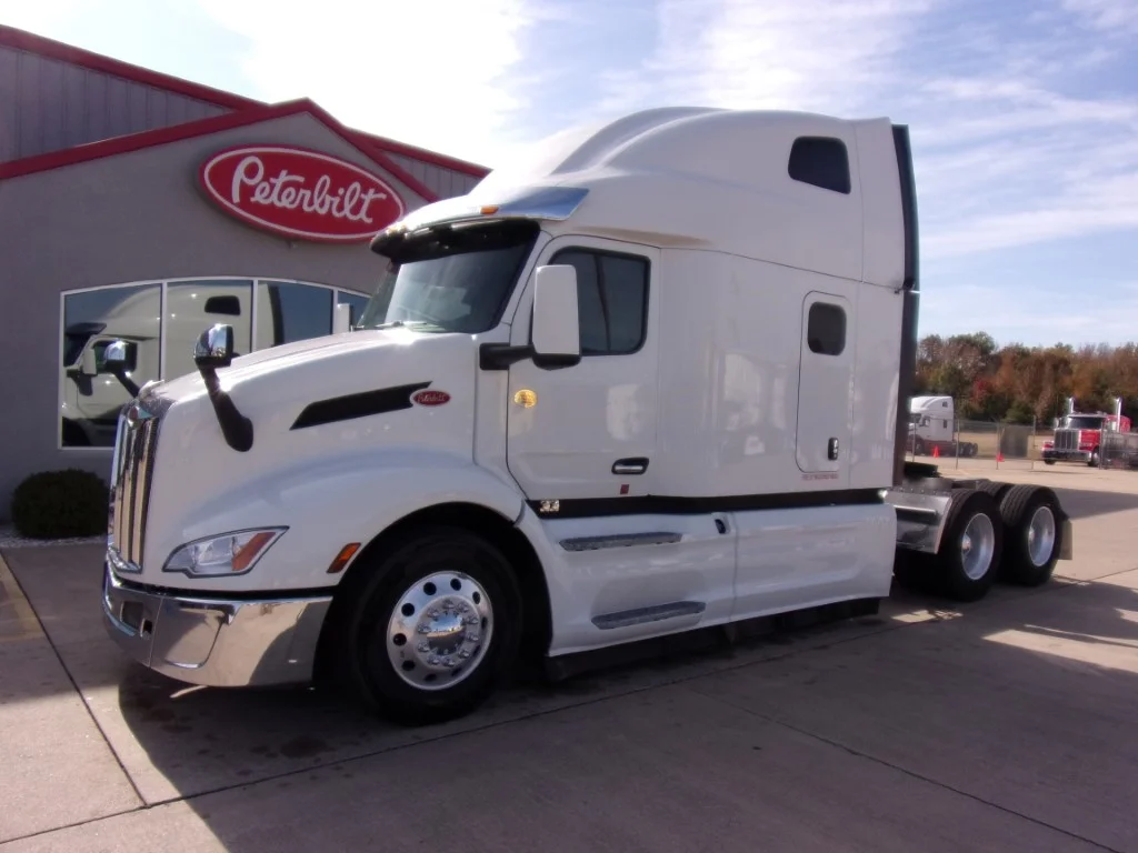 2025 Peterbilt 579 in Fort Smith, AR