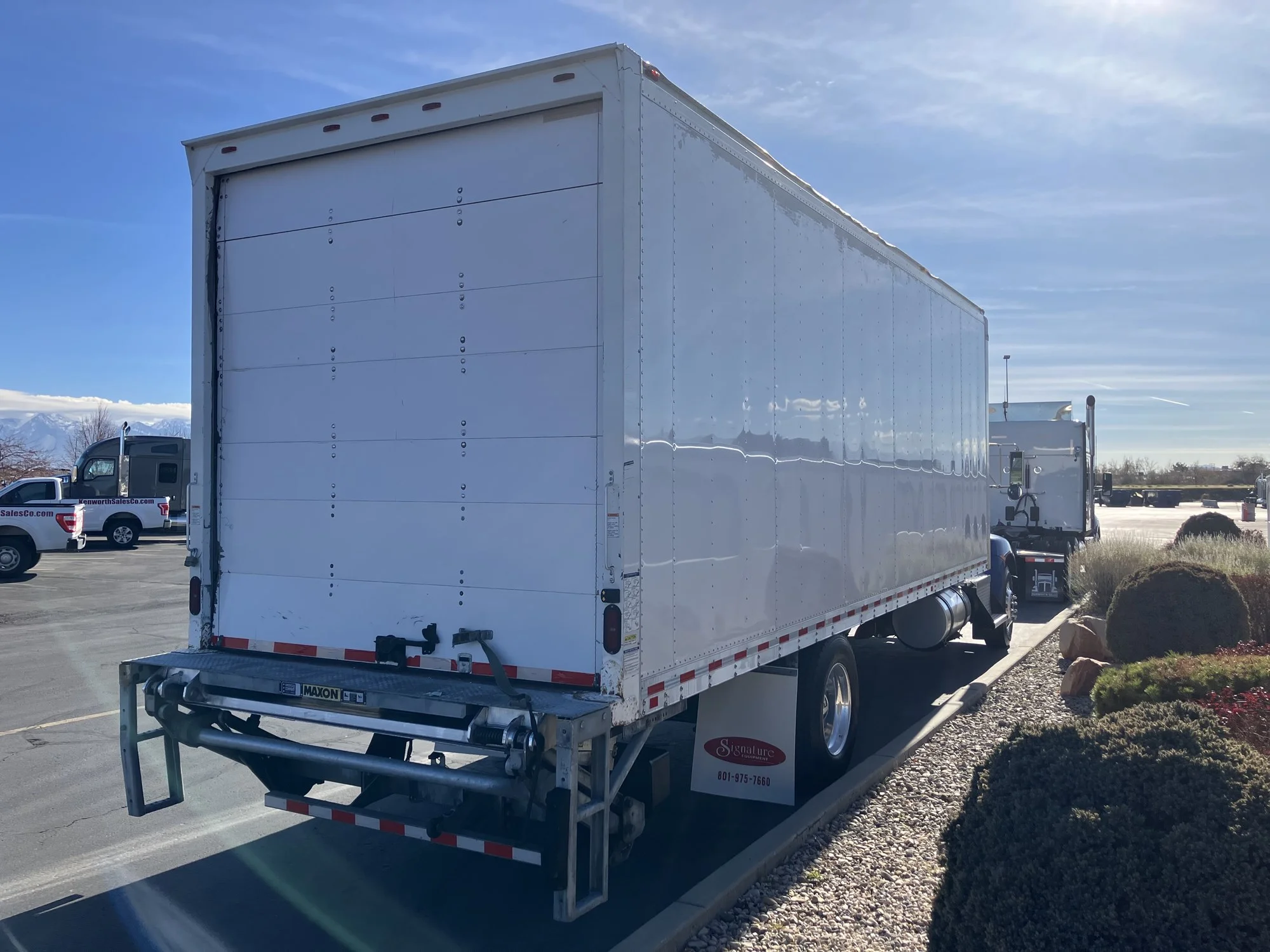 2020 Kenworth T270 - image 5