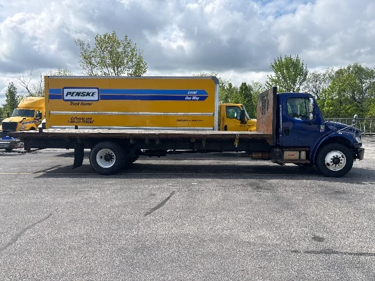 2020 Freightliner M2 106 in Akron, OH — photo 10