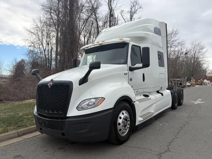 2026 International LT - image 2