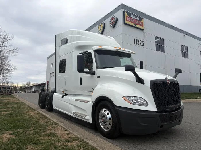 2026 International LT - image 4