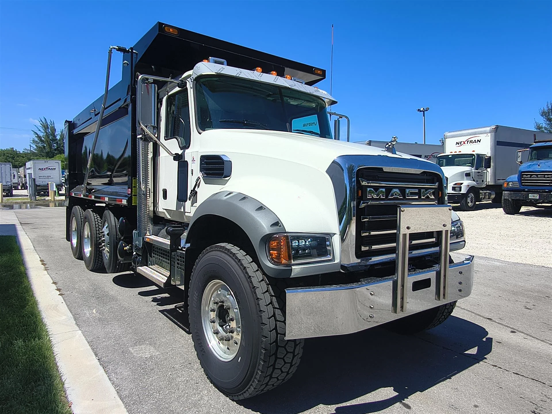 2027 Mack Granite in Fort Lauderdale, FL — photo 3