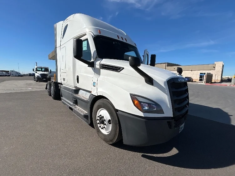 2023 Freightliner Cascadia in Phoenix, AZ