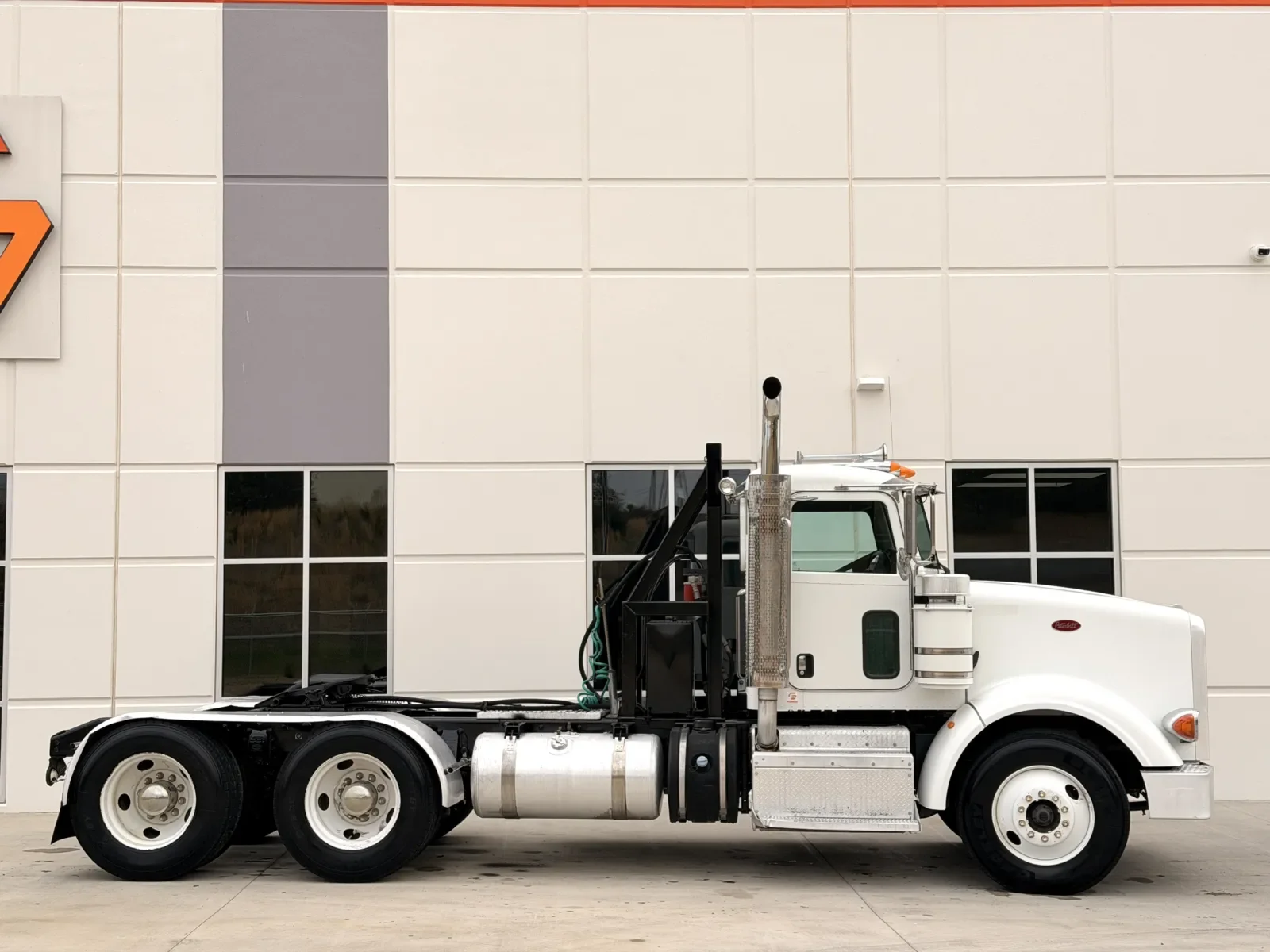 2013 Peterbilt 367 in Greer, SC — photo 3