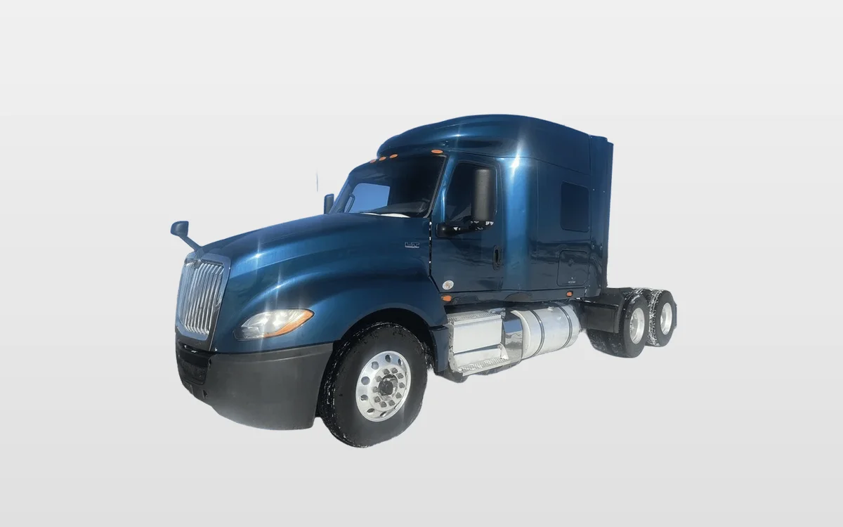 2018 International LT - image 1