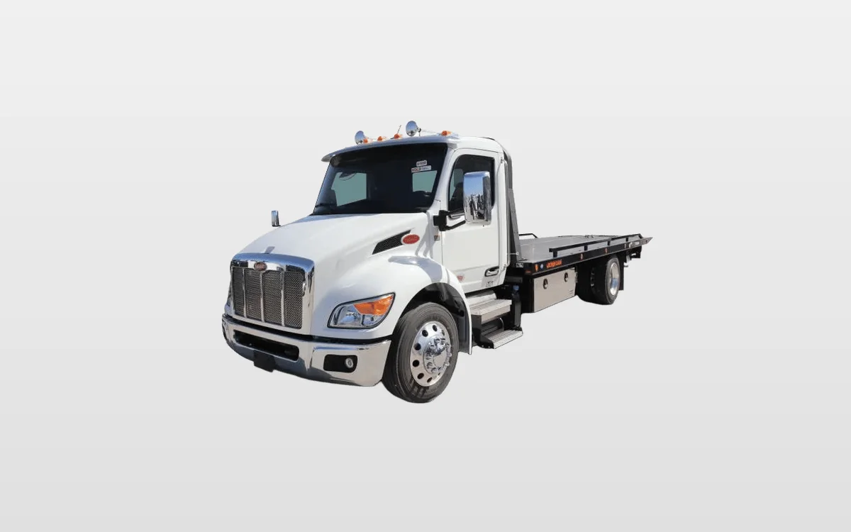 2025 Peterbilt 536 - image 1