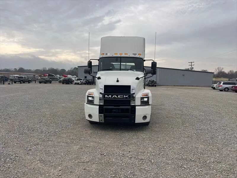 2020 Mack Anthem in Jonesboro, AR — photo 5
