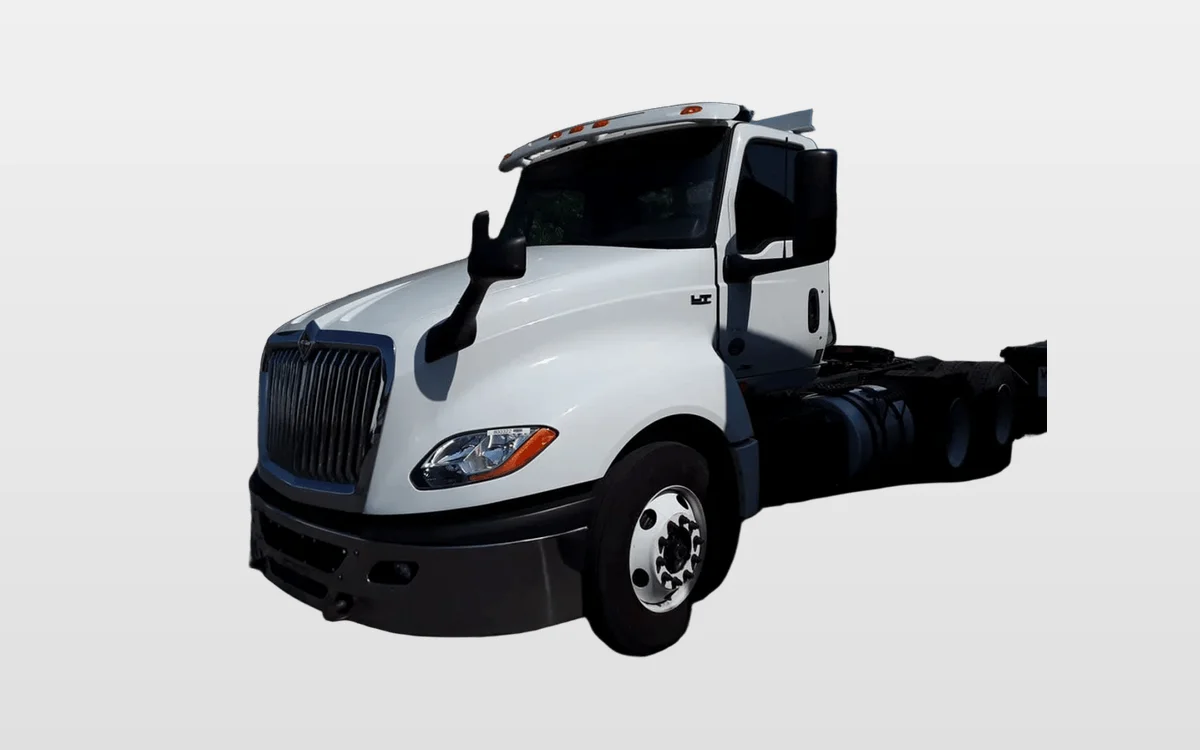 2018 International - image 1