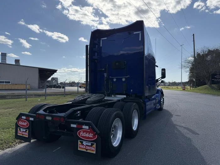 2022 Peterbilt 579 in Mobile, AL — photo 8