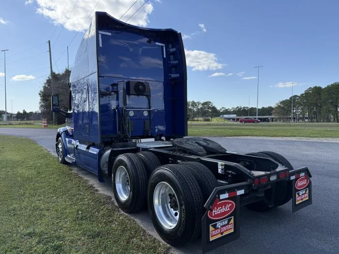 2022 Peterbilt 579 in Mobile, AL — photo 6