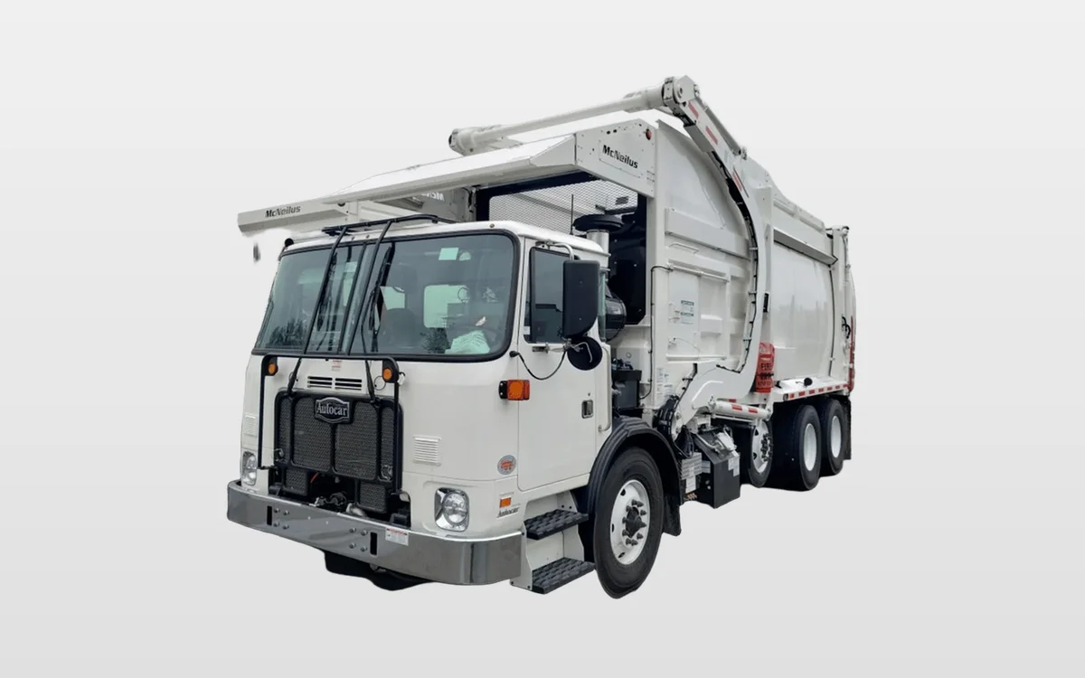 2024 Autocar - image 1