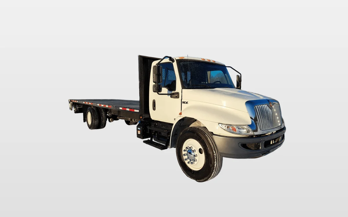 2020 International MV - image 1