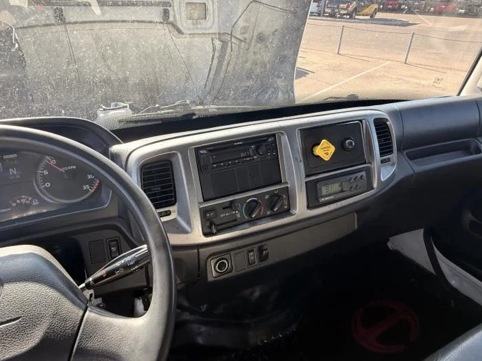 2018 Hino 268 — photo 14