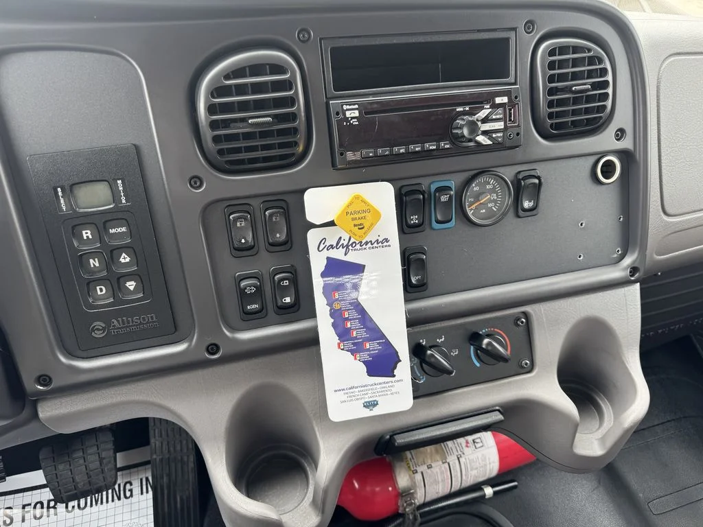 2022 Freightliner eM2 in Fresno, CA — photo 5