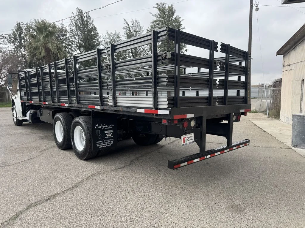2022 Freightliner eM2 in Fresno, CA — photo 11