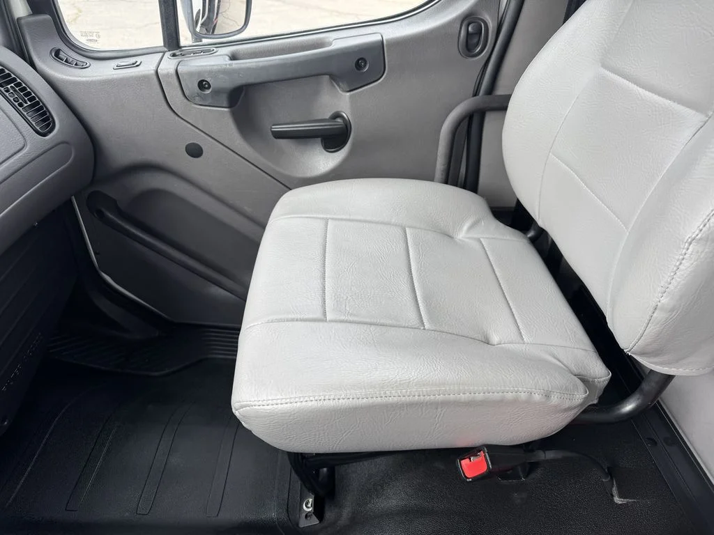 2022 Freightliner eM2 in Fresno, CA — photo 8
