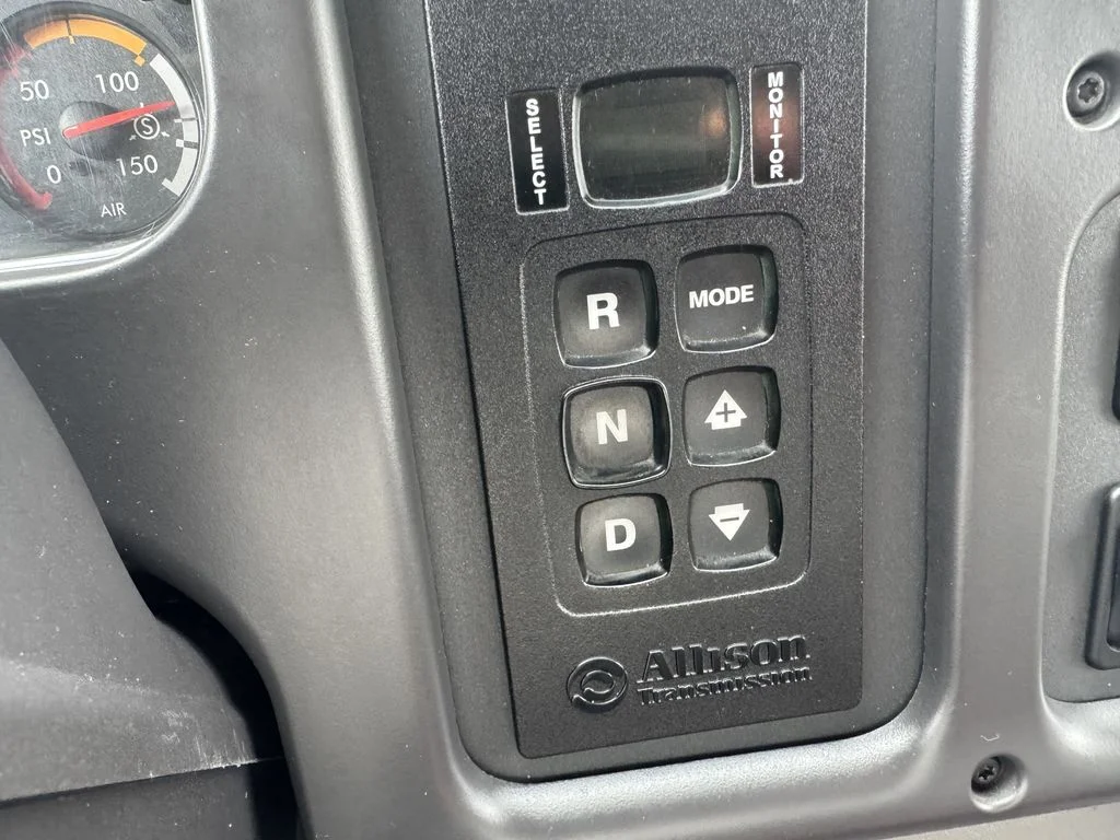 2022 Freightliner eM2 in Fresno, CA — photo 10