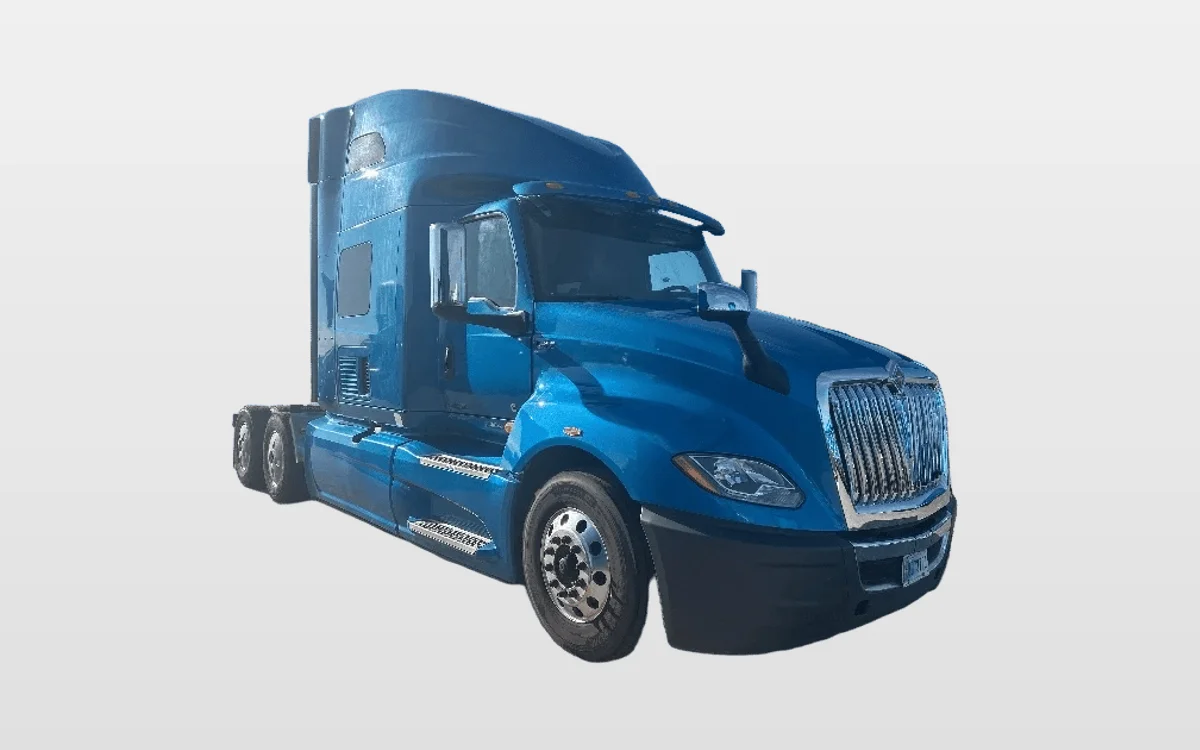 2021 International LT - image 1