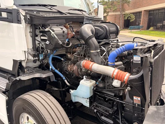 2023 Kenworth T680 in Kansas City, MO — photo 7