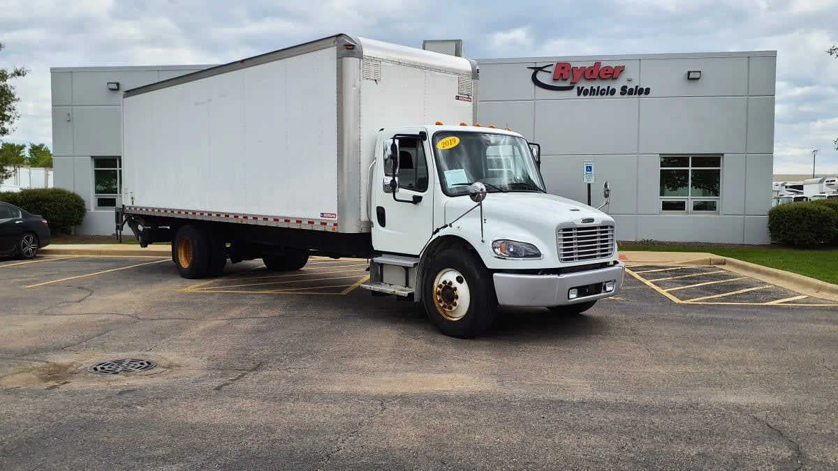 2019 Freightliner M2 106 in Bolingbrook, IL — photo 3