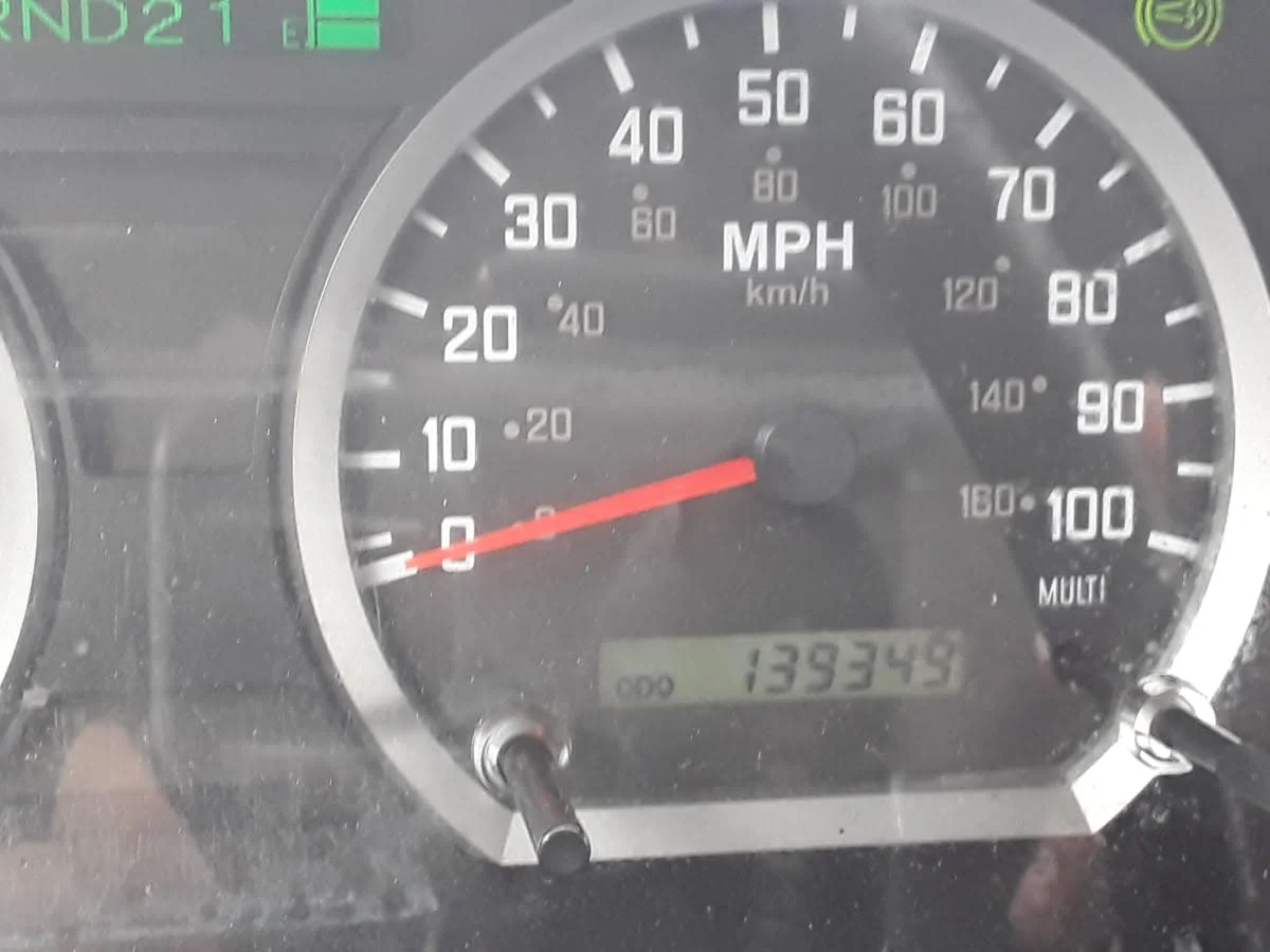 2017 Isuzu NQR - image 10