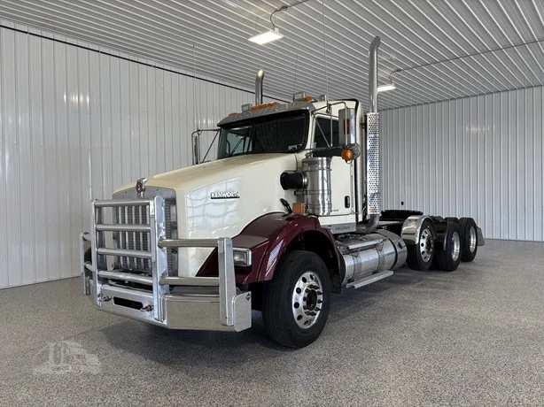 2020 Kenworth T800