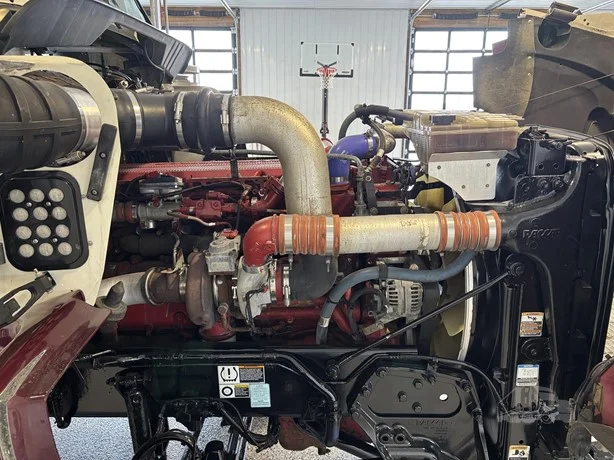 2020 Kenworth T800 in Hartford, SD — photo 17